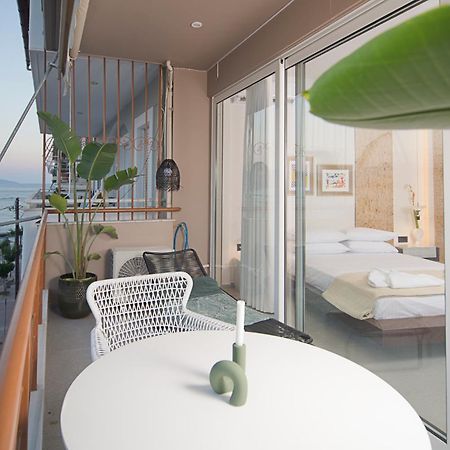칼라마타 Infinity Blue Next To The Sea 아파트 외부 사진